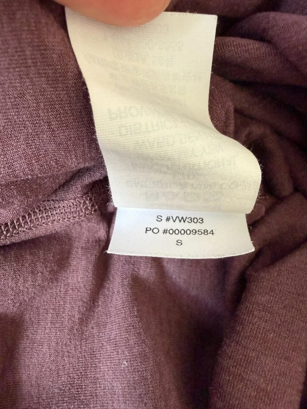 Vuori Women's Performance Joggers Smoked Plum Size S - Picture 5 of 6